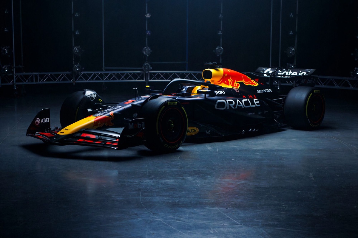 red-bull-showcases-rb21-for-2025-f1-season