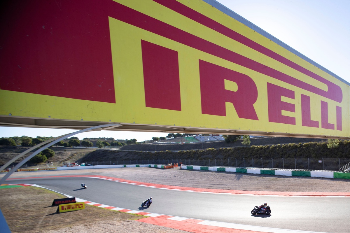 pirelli-to-replace-michelin-as-motogp’s-tyre-supplier-in-2027