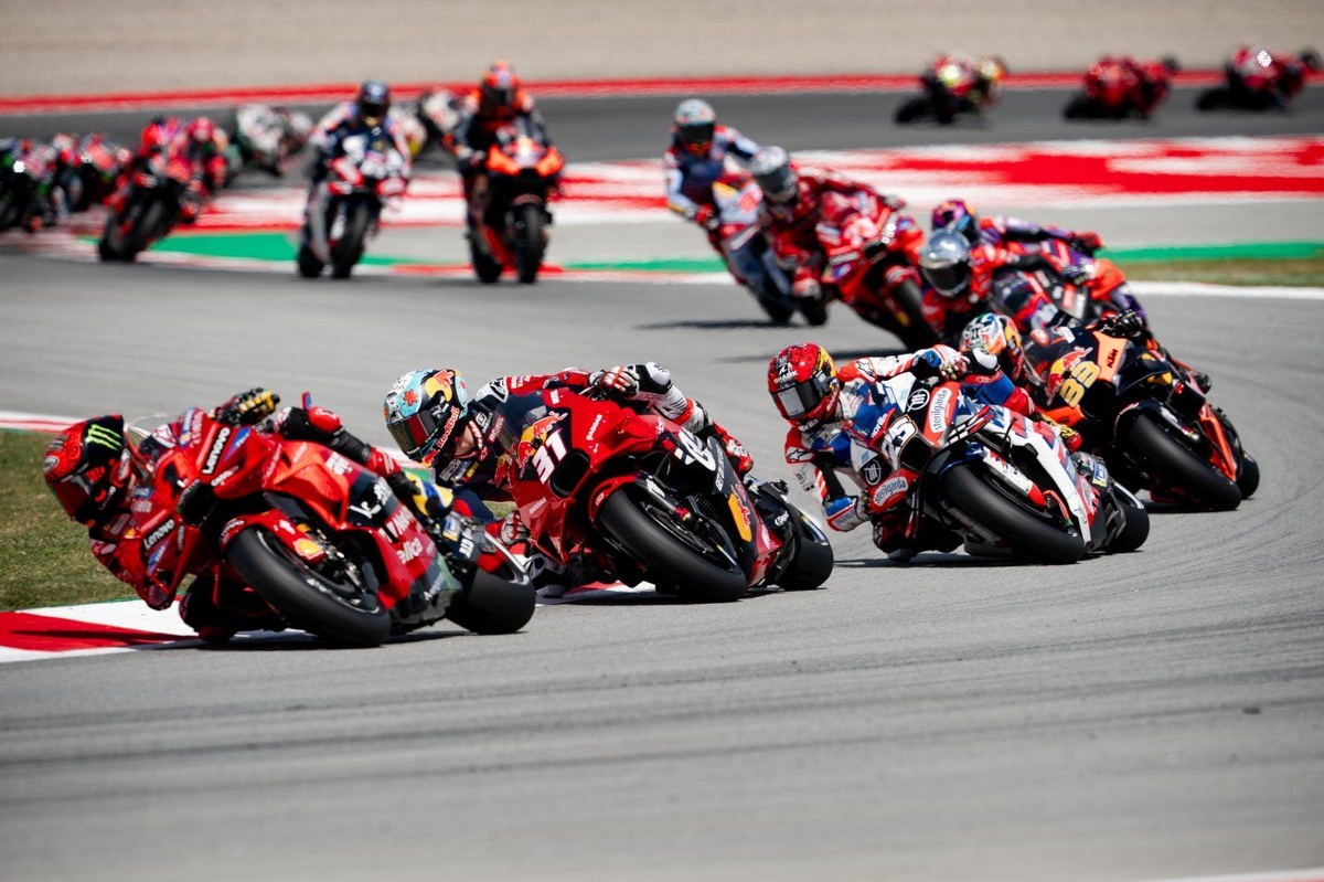 eu-to-ok-liberty-media's-e4.2bn-purchase-of-motogp