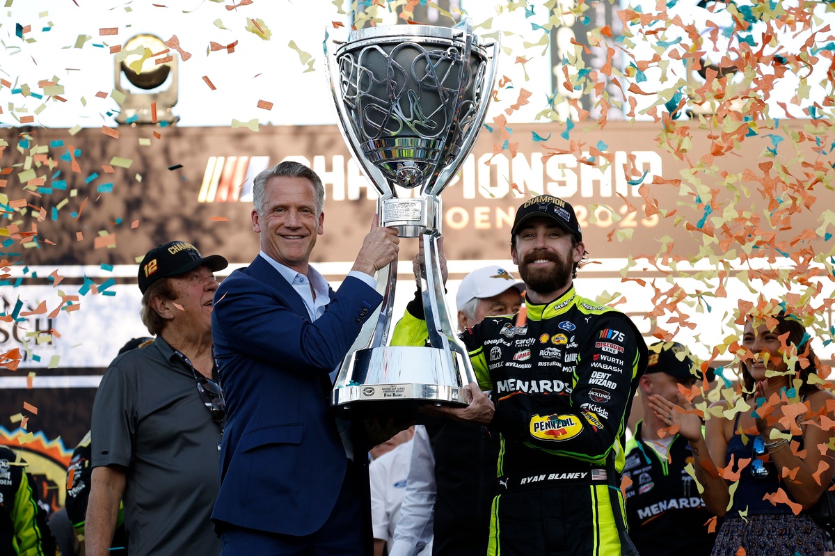how-does-nascar's-championship-playoff-format-work?