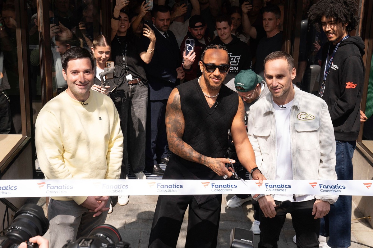 lewis-hamilton-teams-up-with-fanatics-after-london-store-launch
