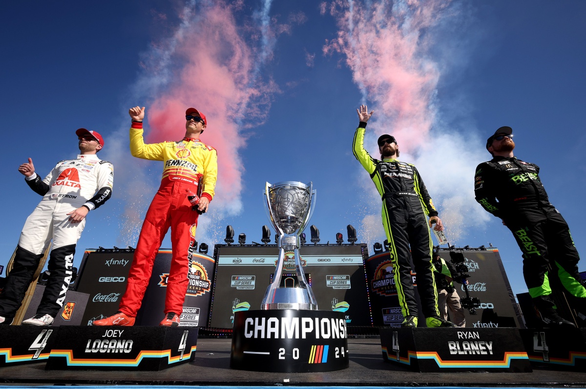 nascar-full-speed-on-netflix-review:-what-hit,-and-what-missed