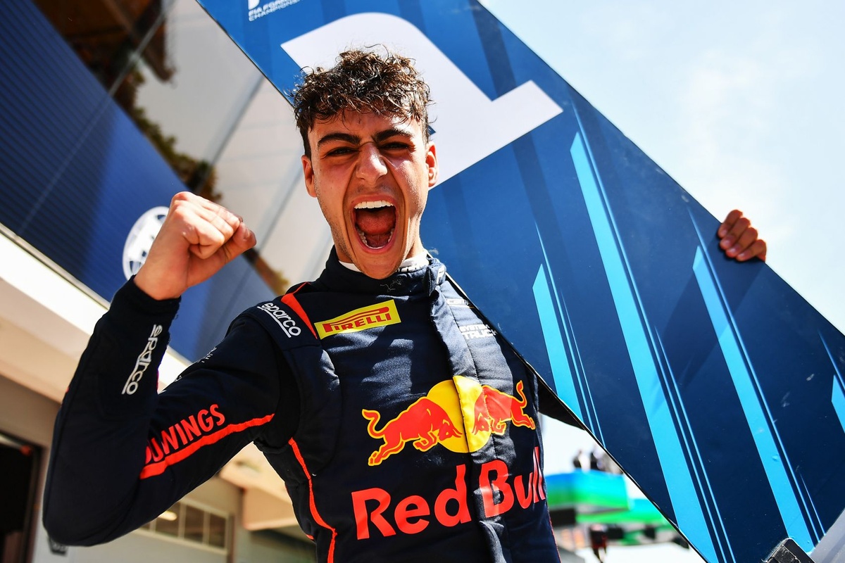 red-bull-requests-fia-superlicence-exemption-for-f1-junior