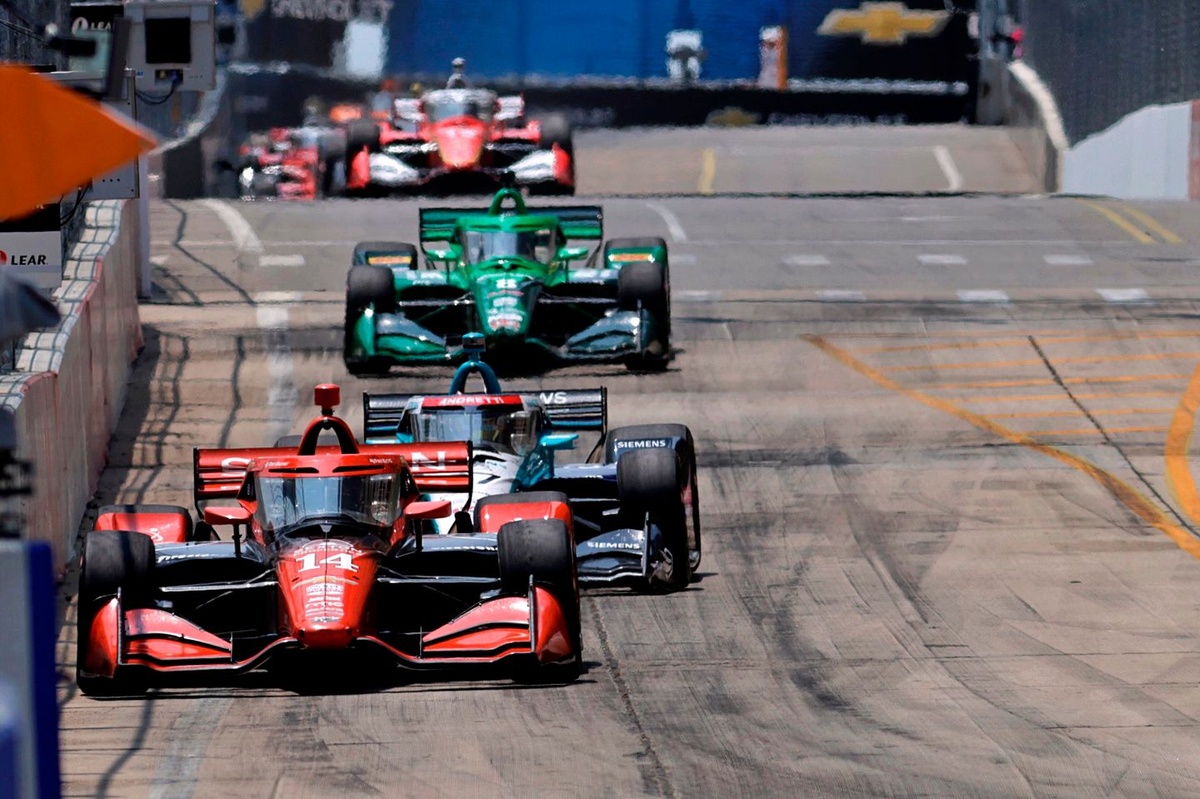 winners-and-losers-from-indycar’s-unique,-chaotic-detroit-gp-street-circuit-race