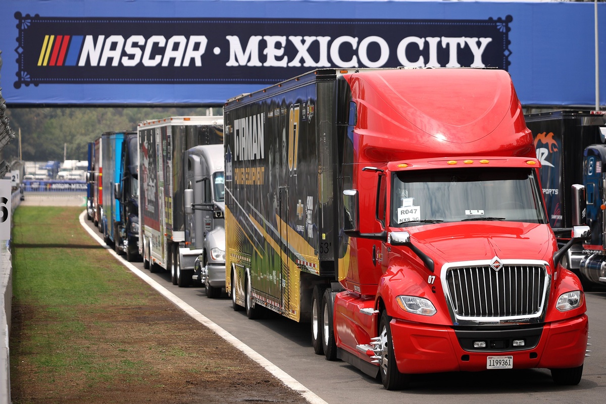 joey-logano-praises-nascar-for-"stepping-out-of-our-comfort-zone"