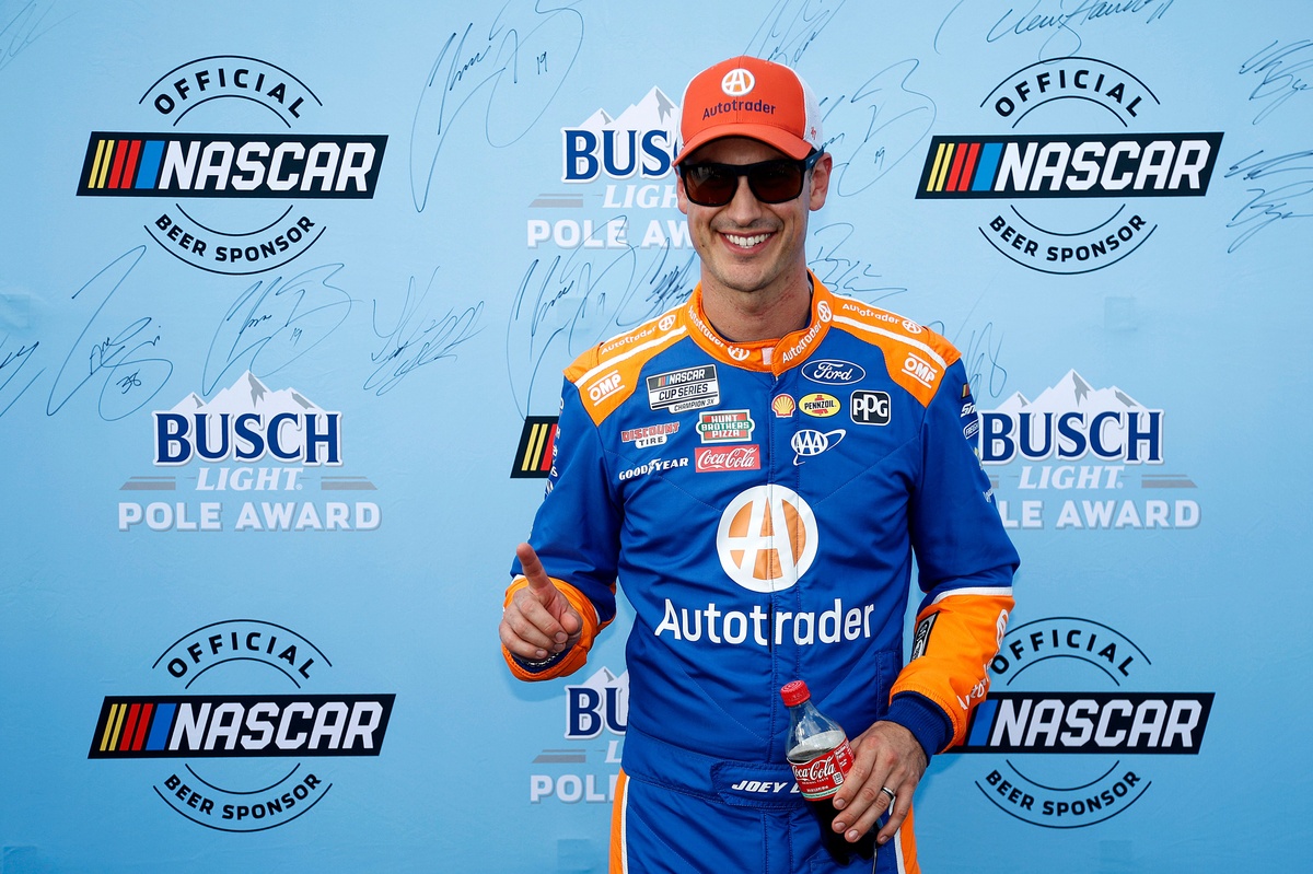 joey-logano-earns-nascar-cup-pole-as-ford-dominates-atlanta-qualifying