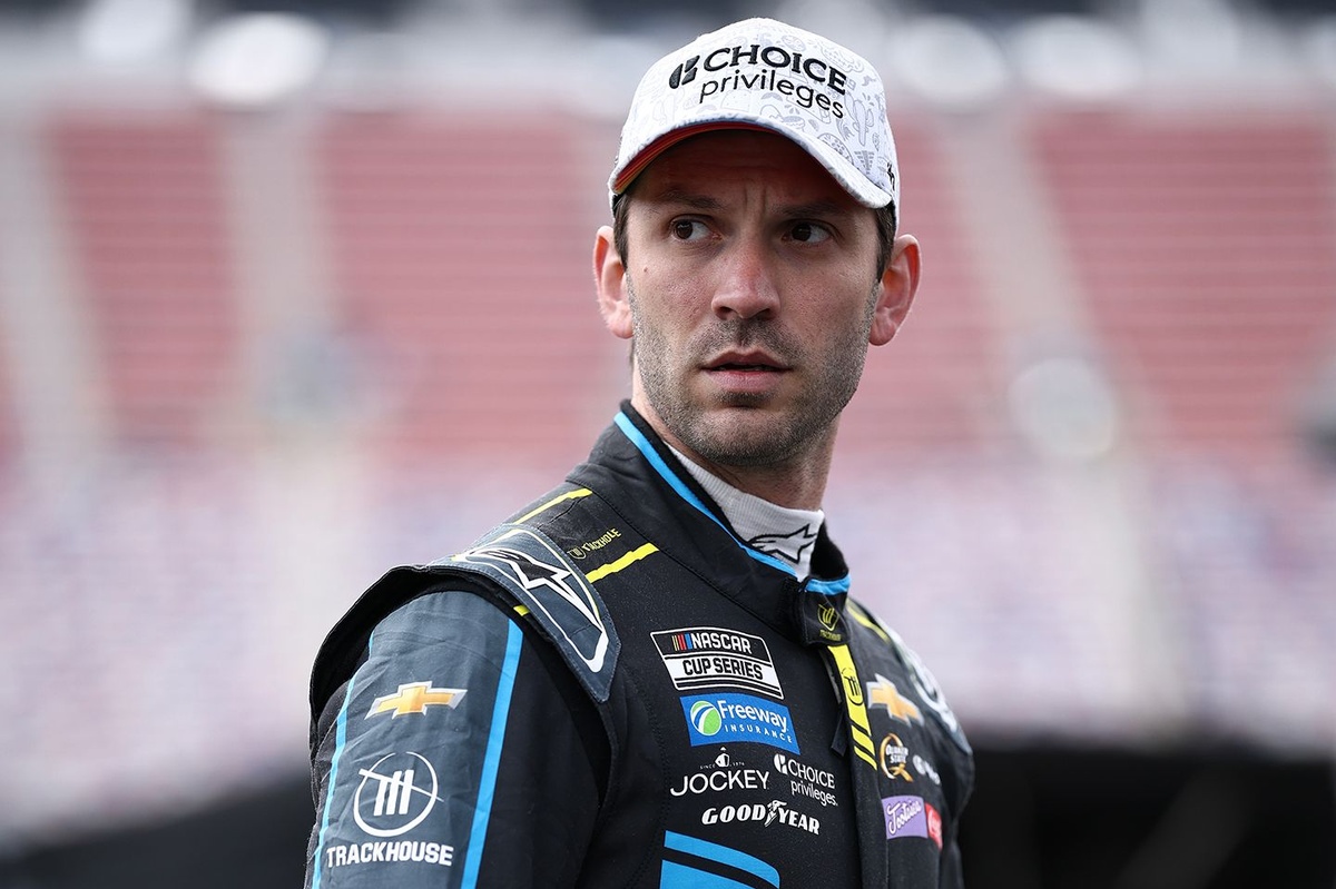 what-are-daniel-suarez’s-options-for-nascar-in-2026?