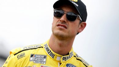 joey-logano-confronts-‘the-melon-man’-after-chicago-smash-up