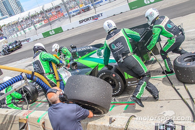 being-part-of-an-indycar-pit-stop-crew
