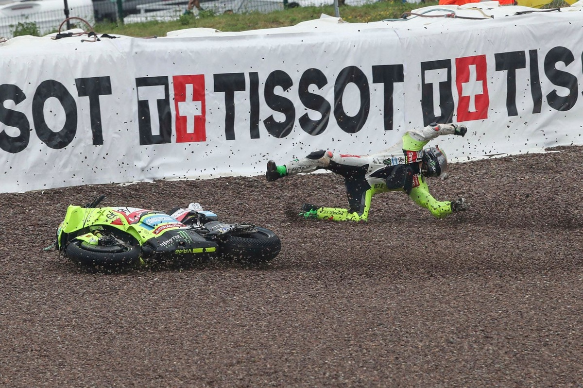 franco-morbidelli-injures-collarbone,-undergoes-hospital-checks