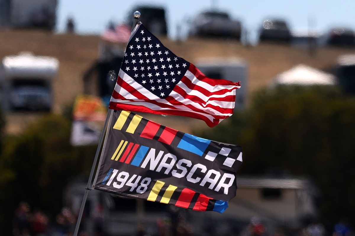 san-diego-to-host-nascar-race-at-naval-base-coronado-in-2026