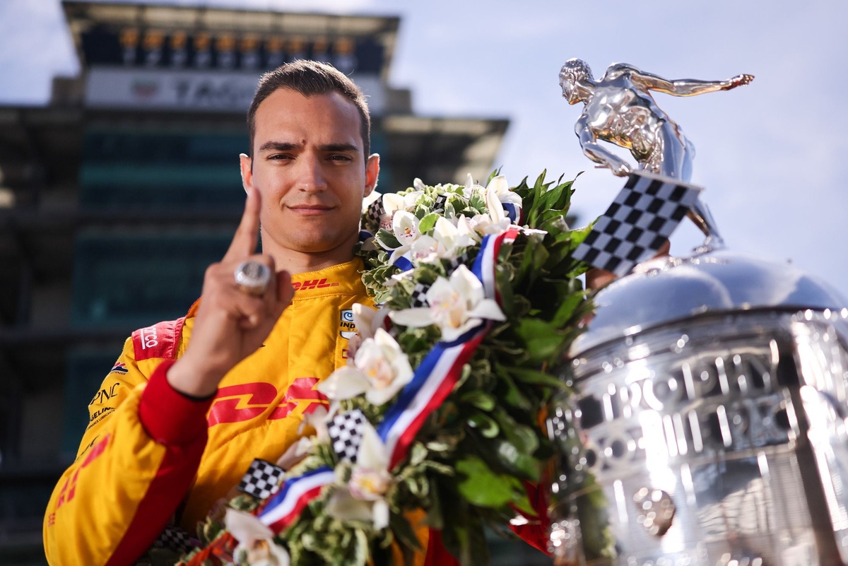 indycar's-palou-is-not-on-red-bull's-radar—shouldn't-he-be?
