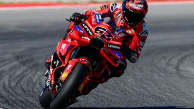 pecco-bagnaia-baffled-after-risking-crashes-and-still-finishing-outside-points