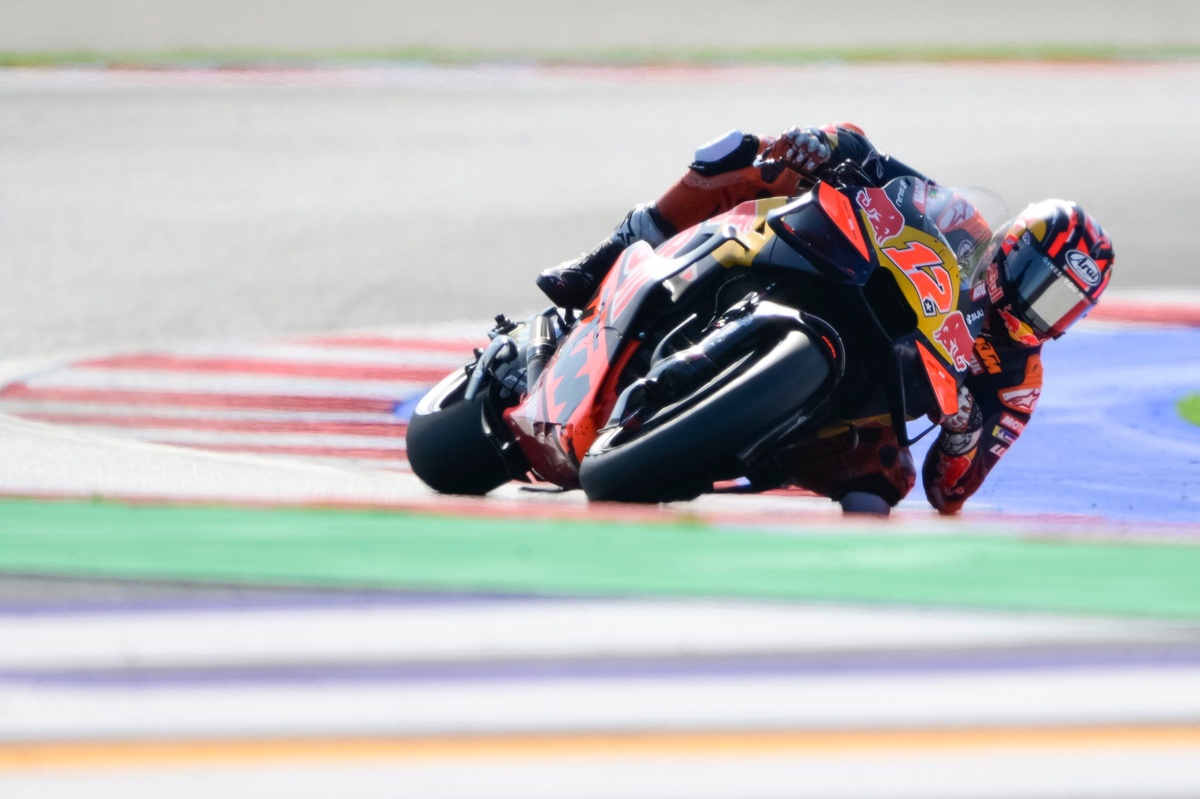 maverick-vinales:-“it’s-hard-to-accept-that-i’m-a-passenger-on-the-bike”