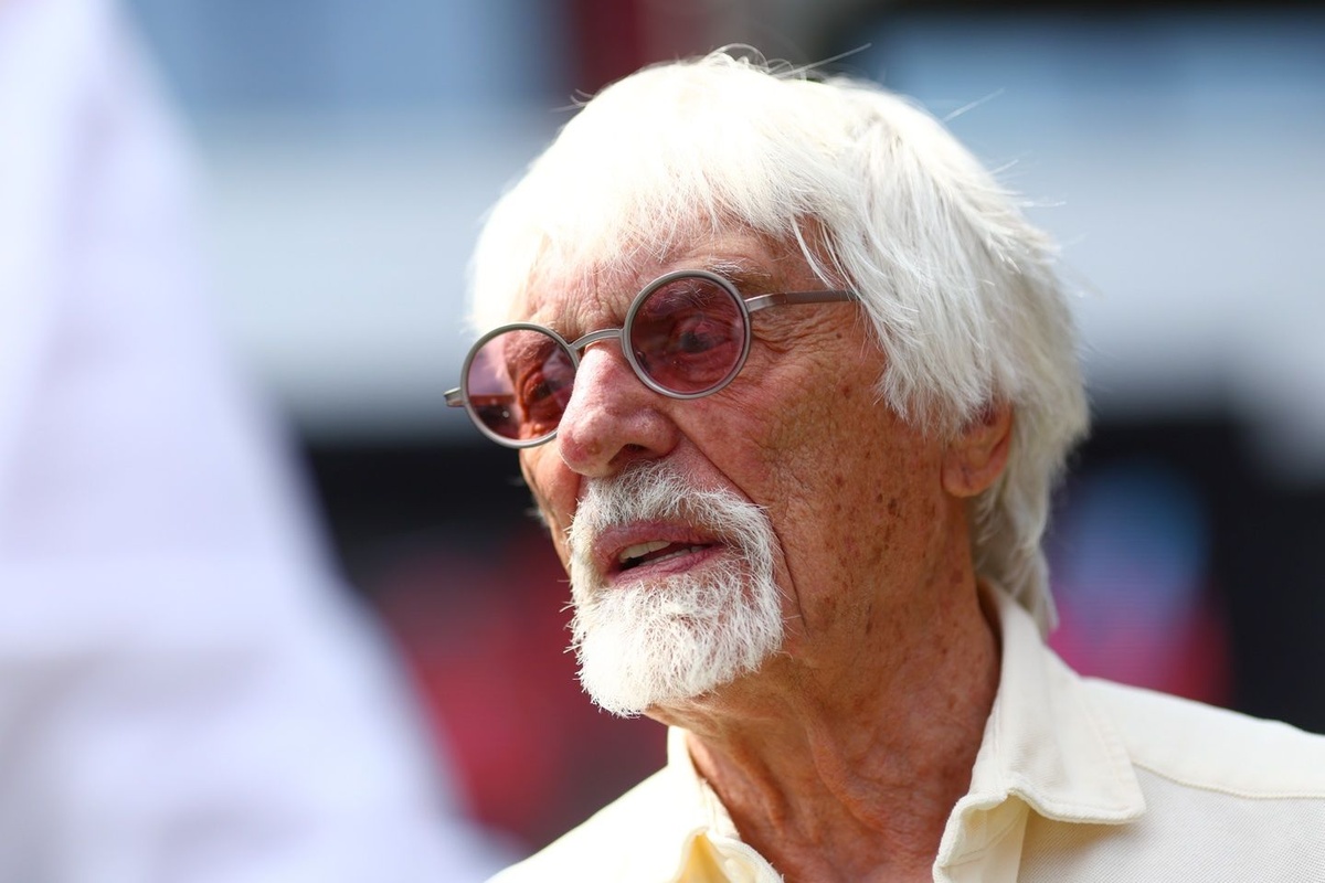 natalie-pinkham-reveals-how-bernie-ecclestone-blocked-publication-of-upskirt-photo
