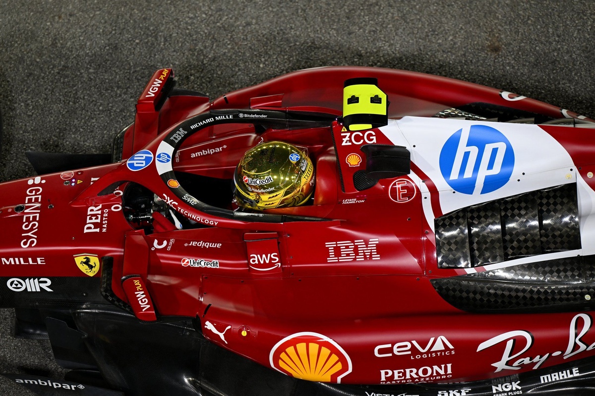 lewis-hamilton's-singapore-gp-penalty-questioned:-"gained-more-than-five-seconds"