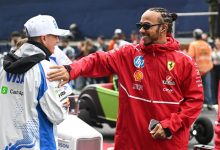 lewis-hamilton-calls-out-“older-drivers”-as-he-pledges-support-for-f1-rookies