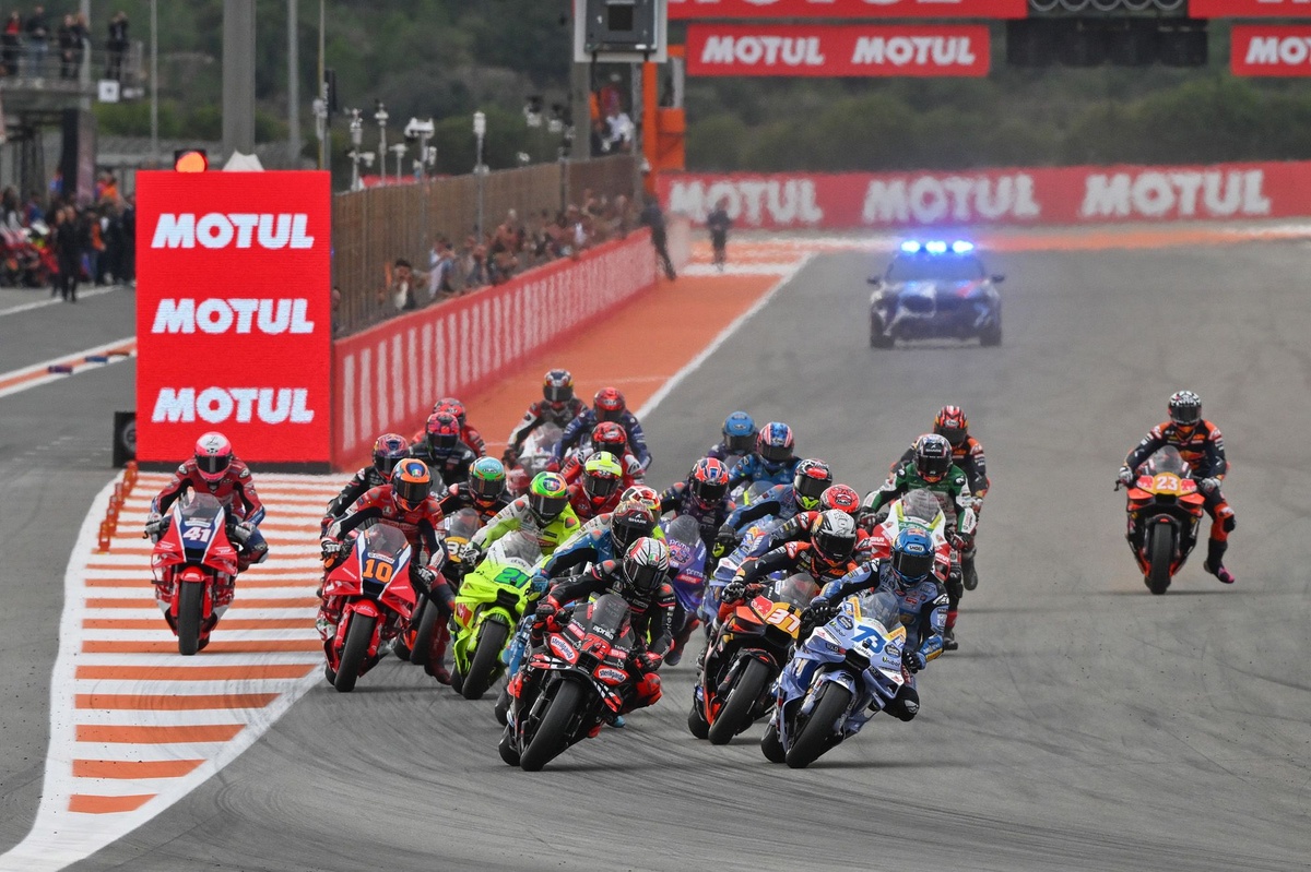 aleix-espargaro-tells-franco-morbidelli-to-"focus"-after-valencia-gp-grid-crash