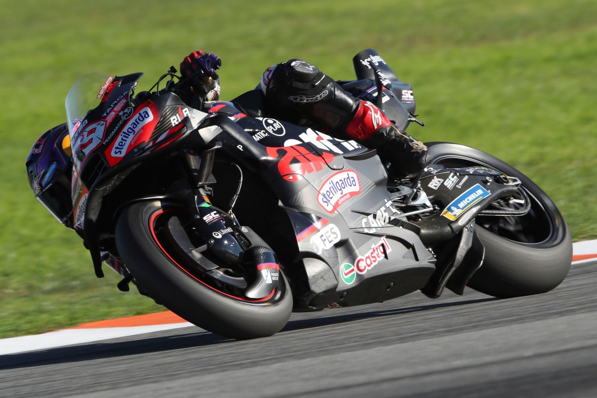 jorge-martin-still-feels-like-a-“rookie”-at-times-on-aprilia’s-motogp-bike