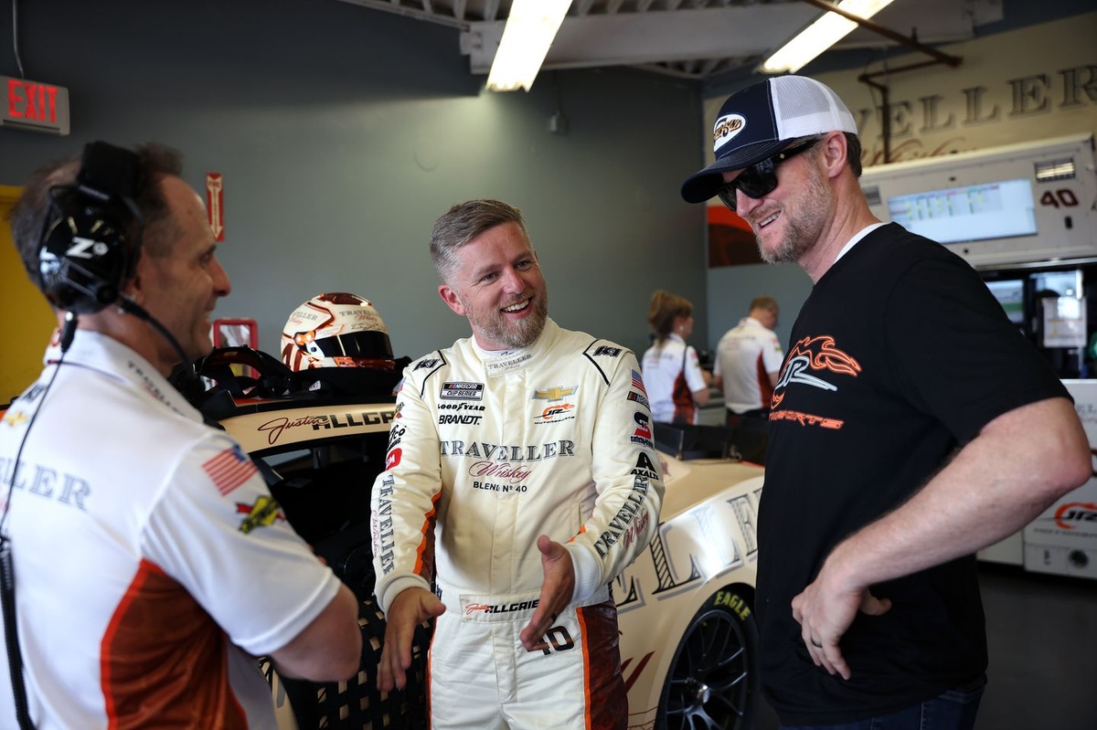 dale-jr.-is-nervous-ahead-of-second-daytona-500-as-team-owner