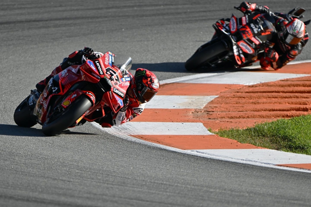 why-the-numbers-show-aprilia’s-threat-to-ducati-is-an-illusion